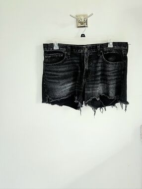 A&F Boyfriend Mid Rise Black Denim Jean Shorts